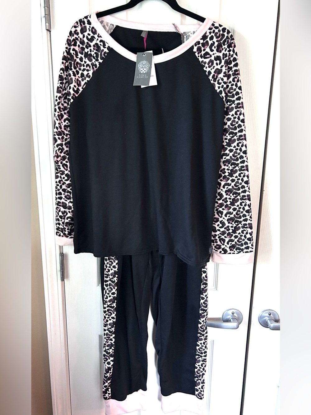 Vince Camuto Leopard Print Colorblock Pajama Set XL NWT